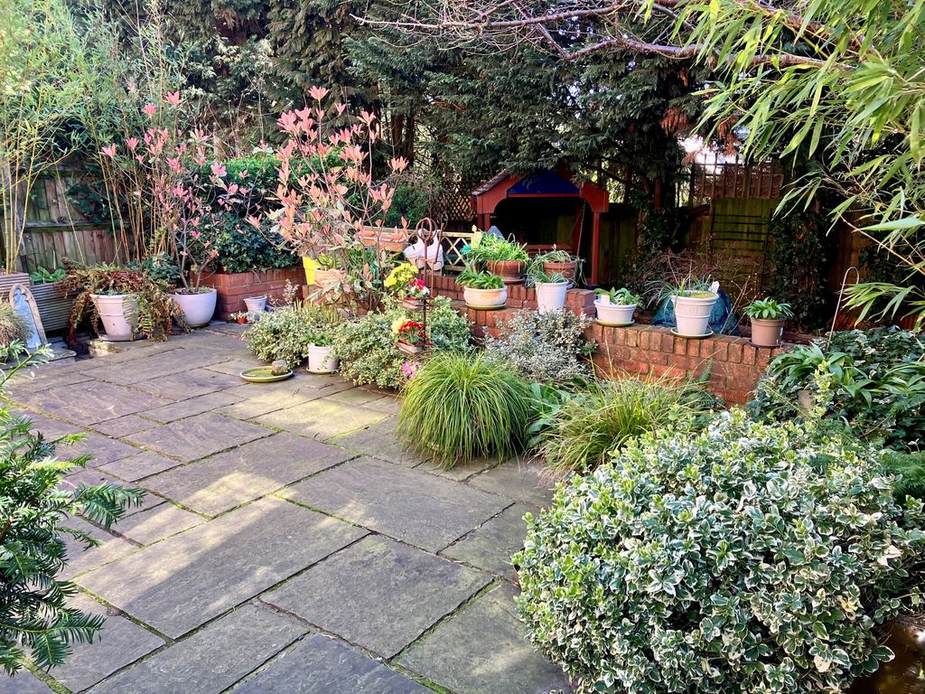 Property photo 2 of 9