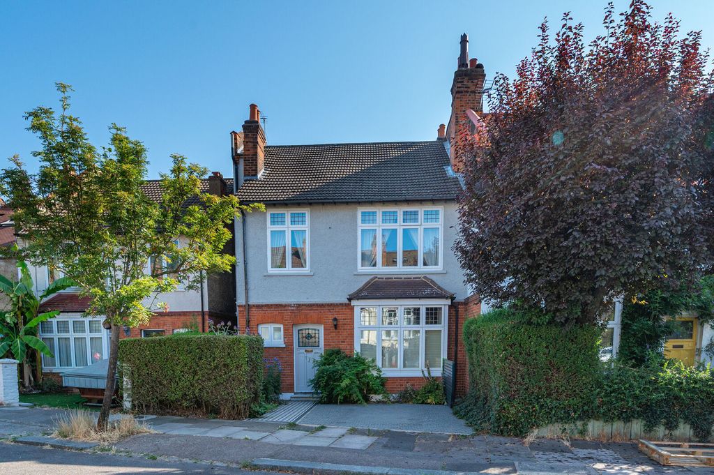 Property photo 1 of 33