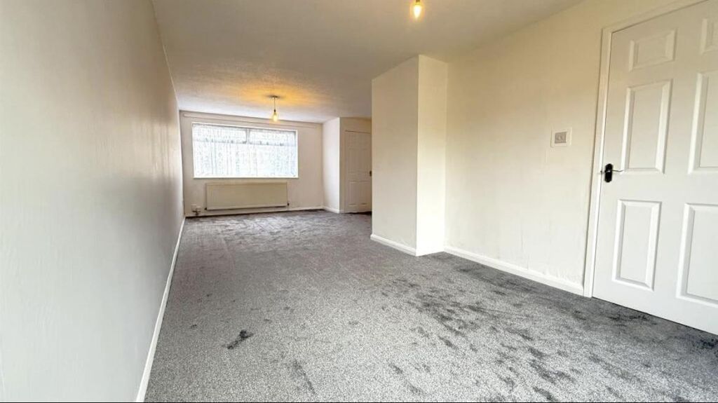 Property photo 1 of 12 74243.Jpg
