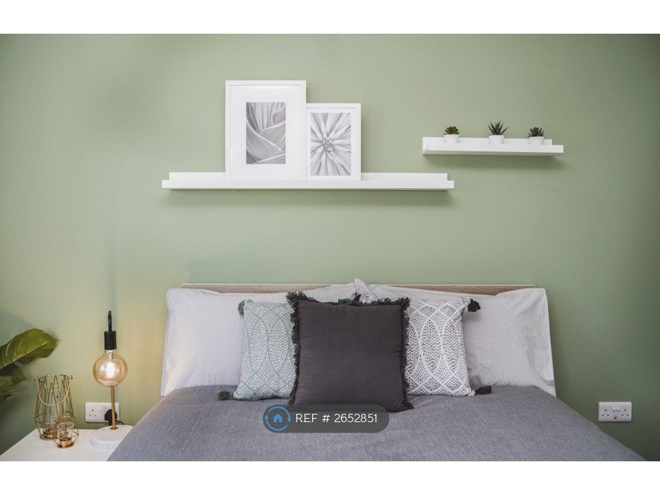 Property photo 2 of 13 Bedroom #3