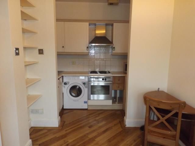 Property photo 3 of 5 Kitchen