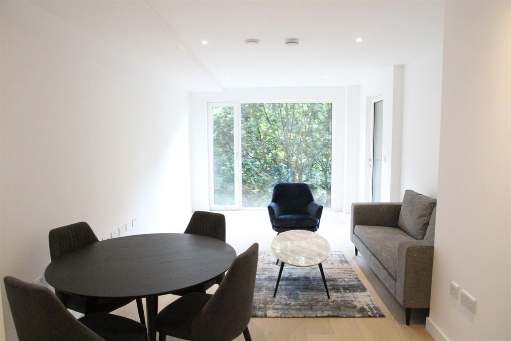 Property photo 1 of 15 Reception Room