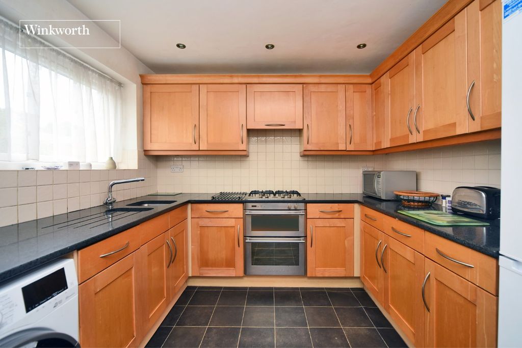 Property photo 2 of 14 Picture No. 04