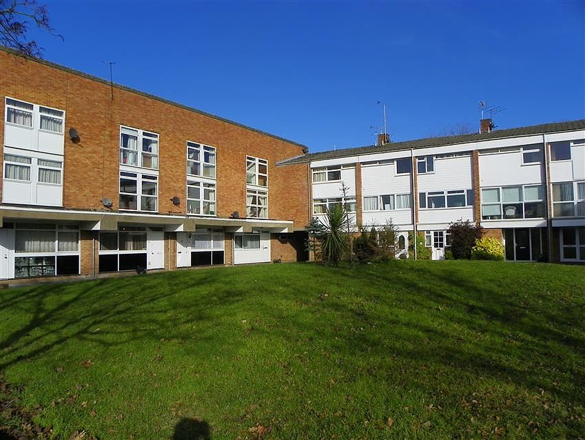 Property photo 1 of 7 Front (Main)