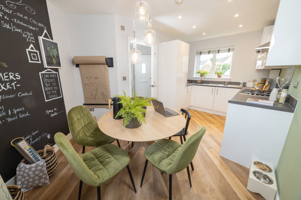 Property photo 3 of 10 3075-3821