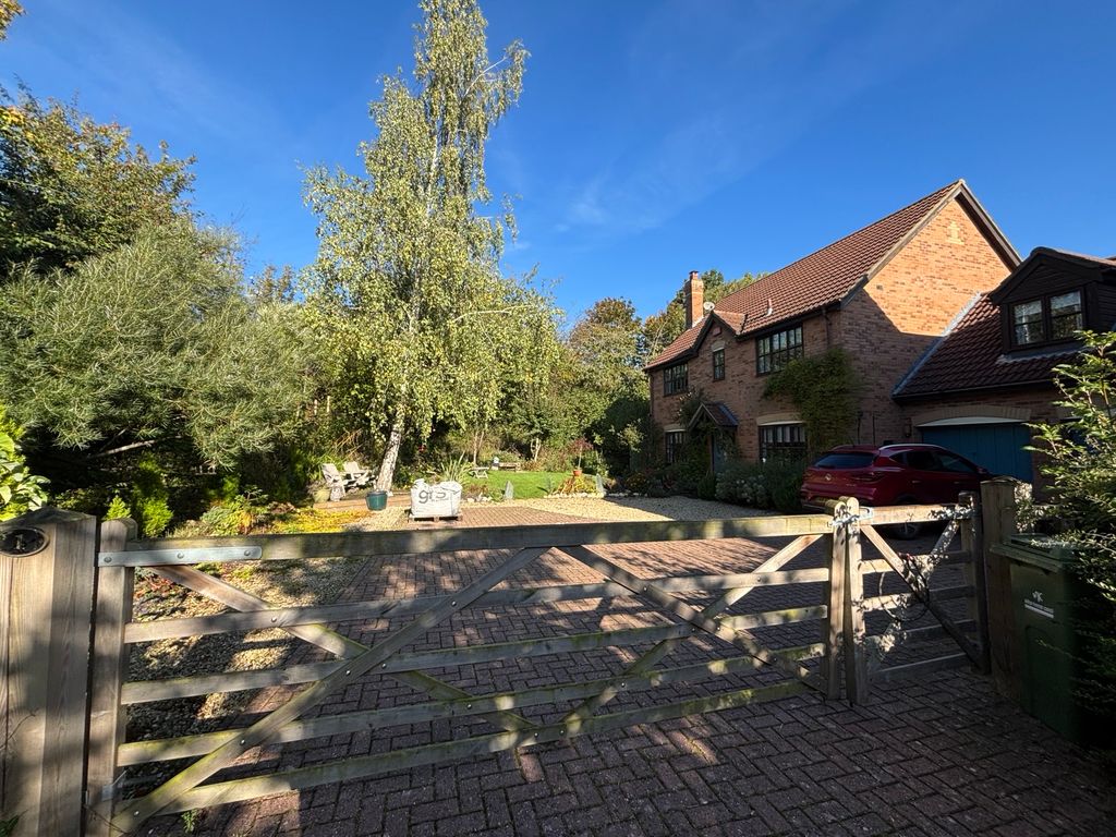 Property photo 2 of 49 Front