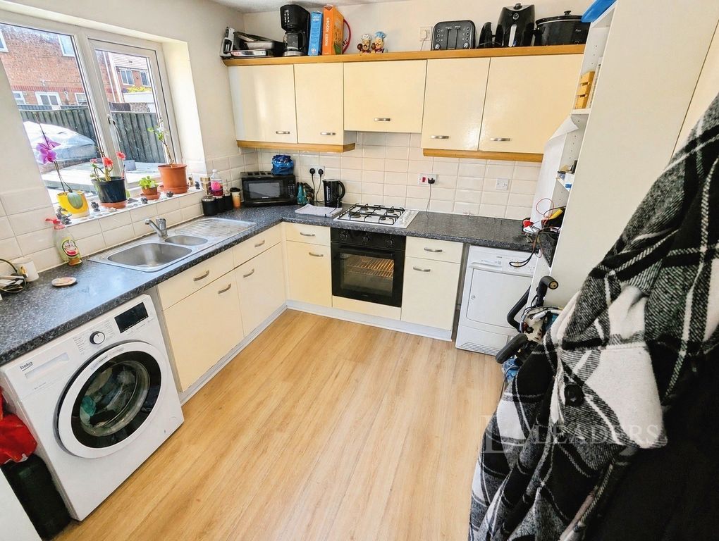 Property photo 3 of 10 Pbox-Img.Png
