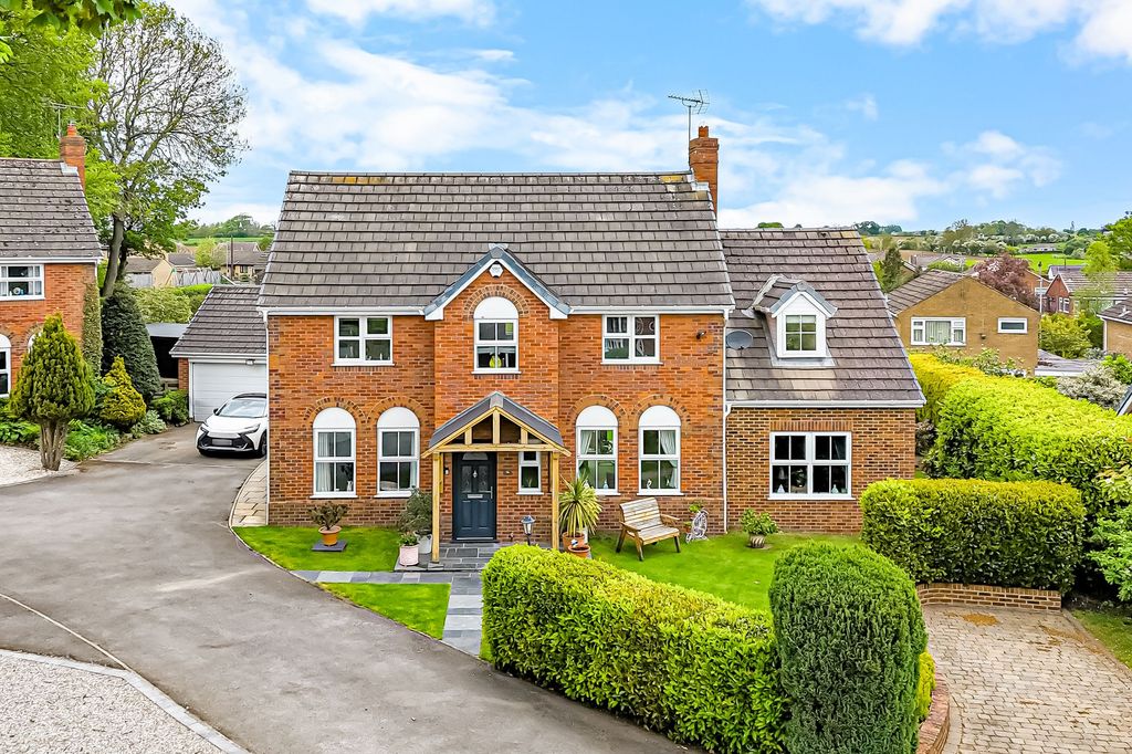 Property photo 1 of 32