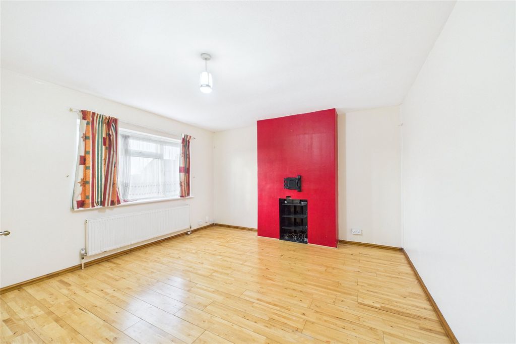 Property photo 2 of 7 Picture No. 26