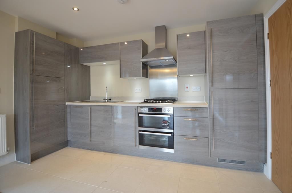 Property photo 3 of 7 Kitchen