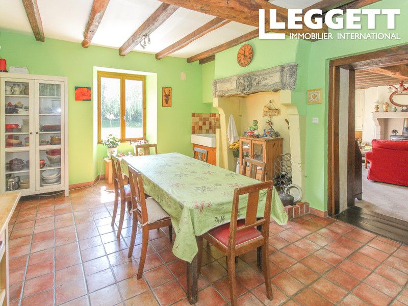 Property photo 3 of 10
