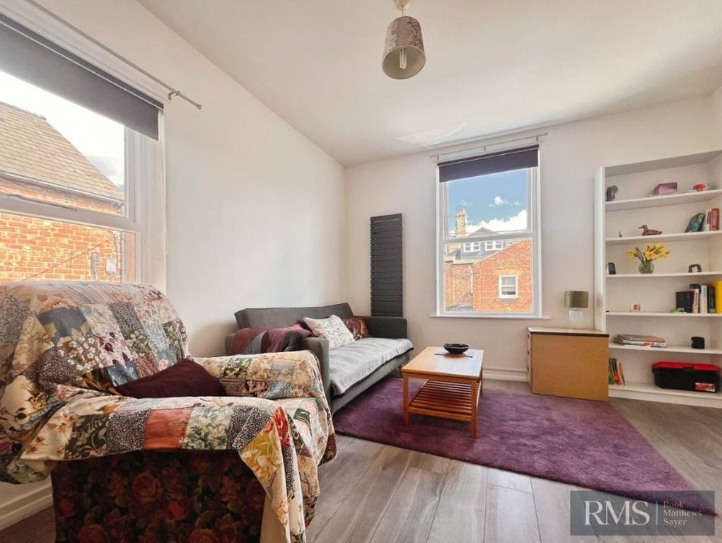 Property photo 3 of 7 Photo 7