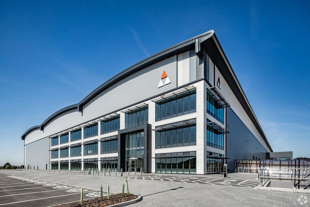 Property photo 1 of 10 Photo 3