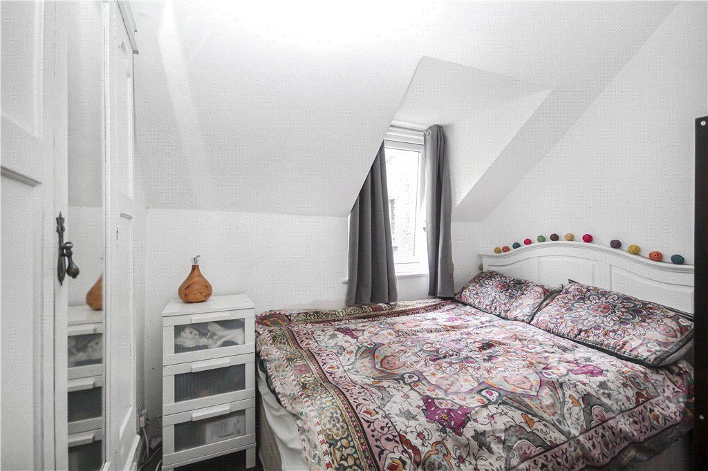 Property photo 3 of 8 Bedroom