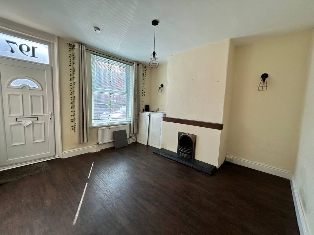 Property photo 3 of 9