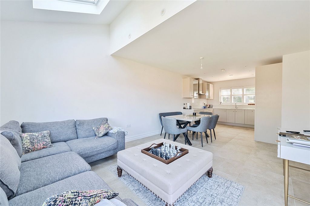 Property photo 2 of 13 Sitting Room