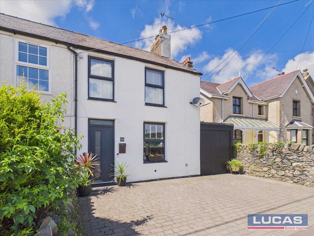 2 bed semi-detached house for saleTrefin, Ffordd Penmynydd, Llanfairpwll LL61