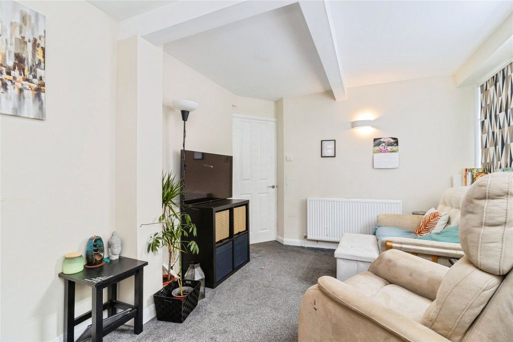 Property photo 2 of 20 Picture No. 22