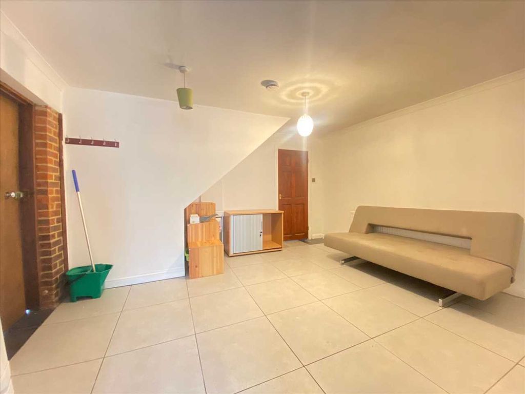 Property photo 1 of 13 Main Picture