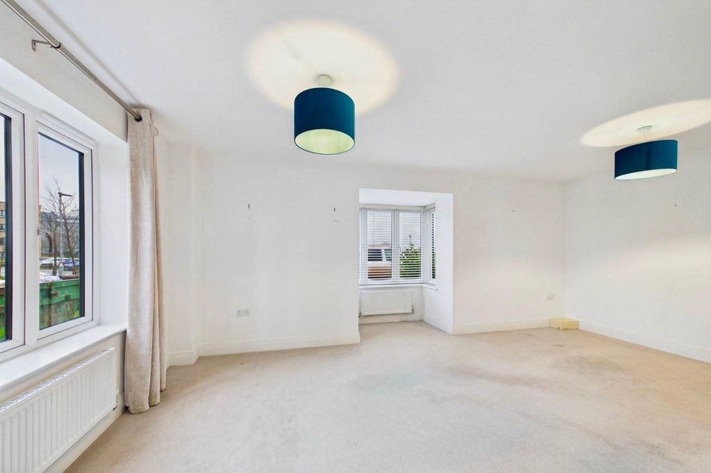 Property photo 3 of 13 Picture No. 16