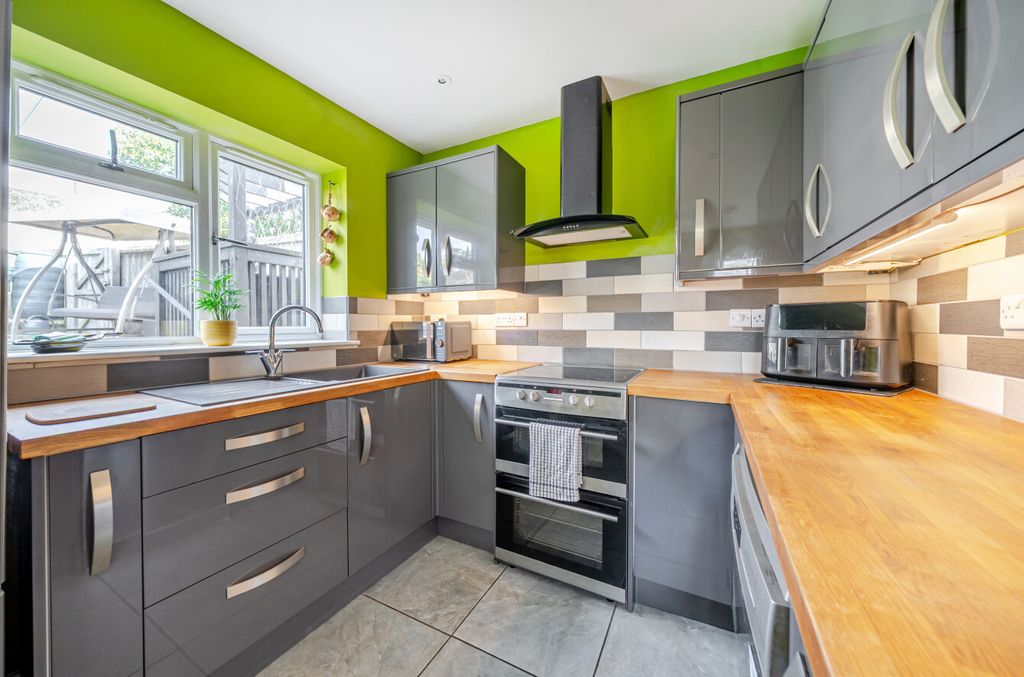 Property photo 3 of 18 Brushford Seddons