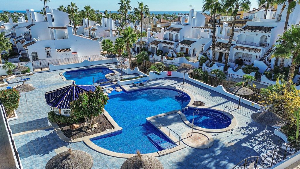 Property photo 2 of 30