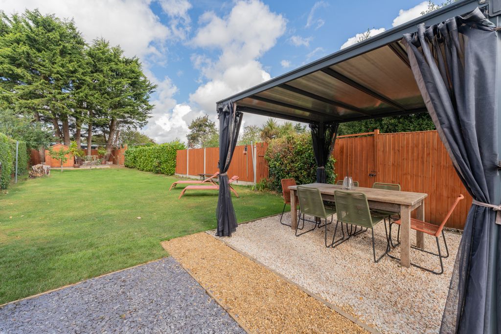Property photo 1 of 27 Pergola/Sitting Area