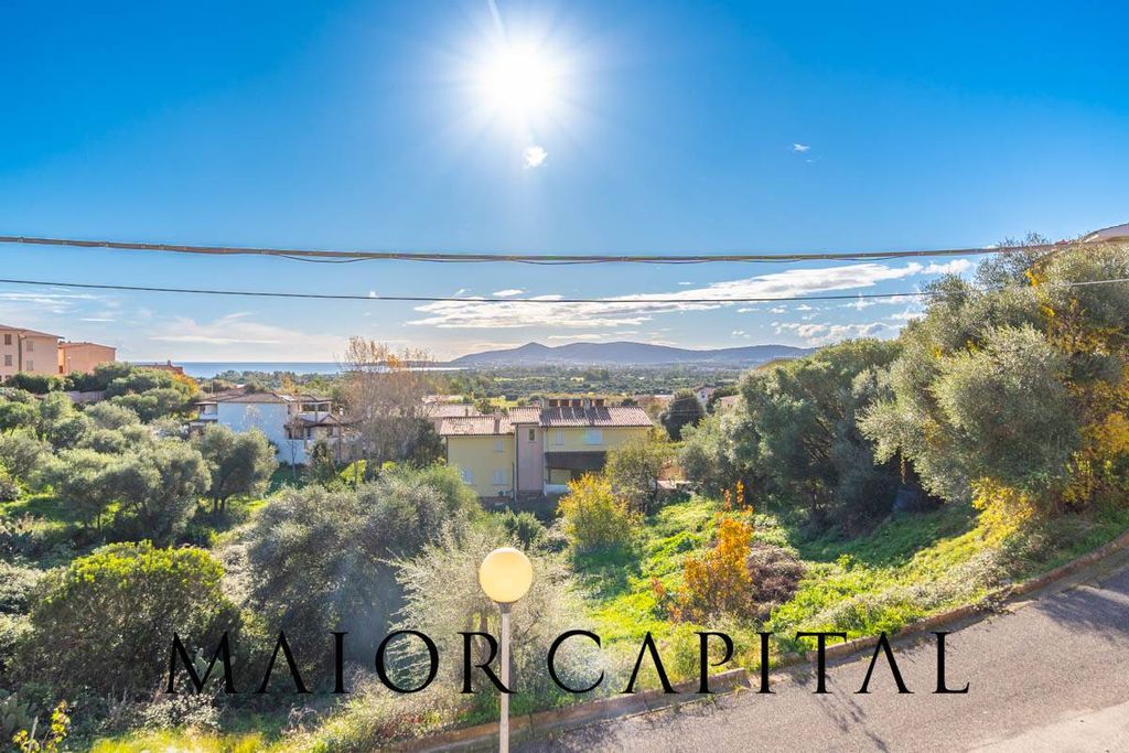 Property photo 2 of 25