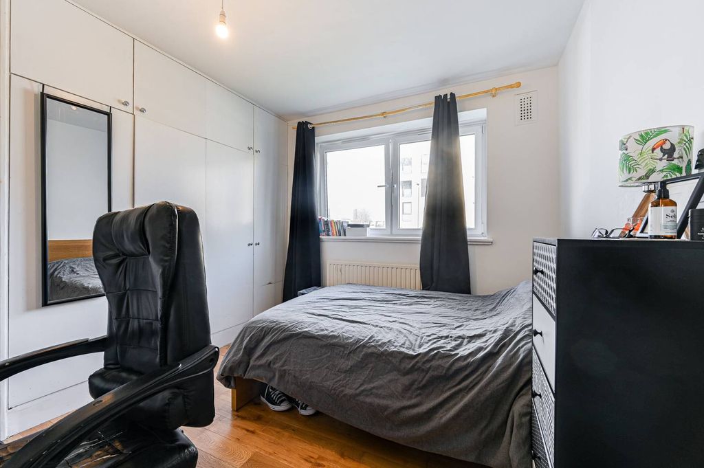 Property photo 3 of 14