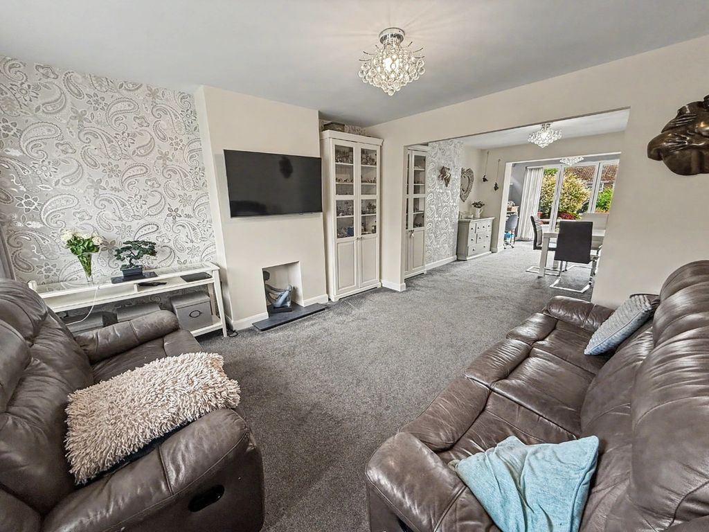 Property photo 2 of 39 5215615