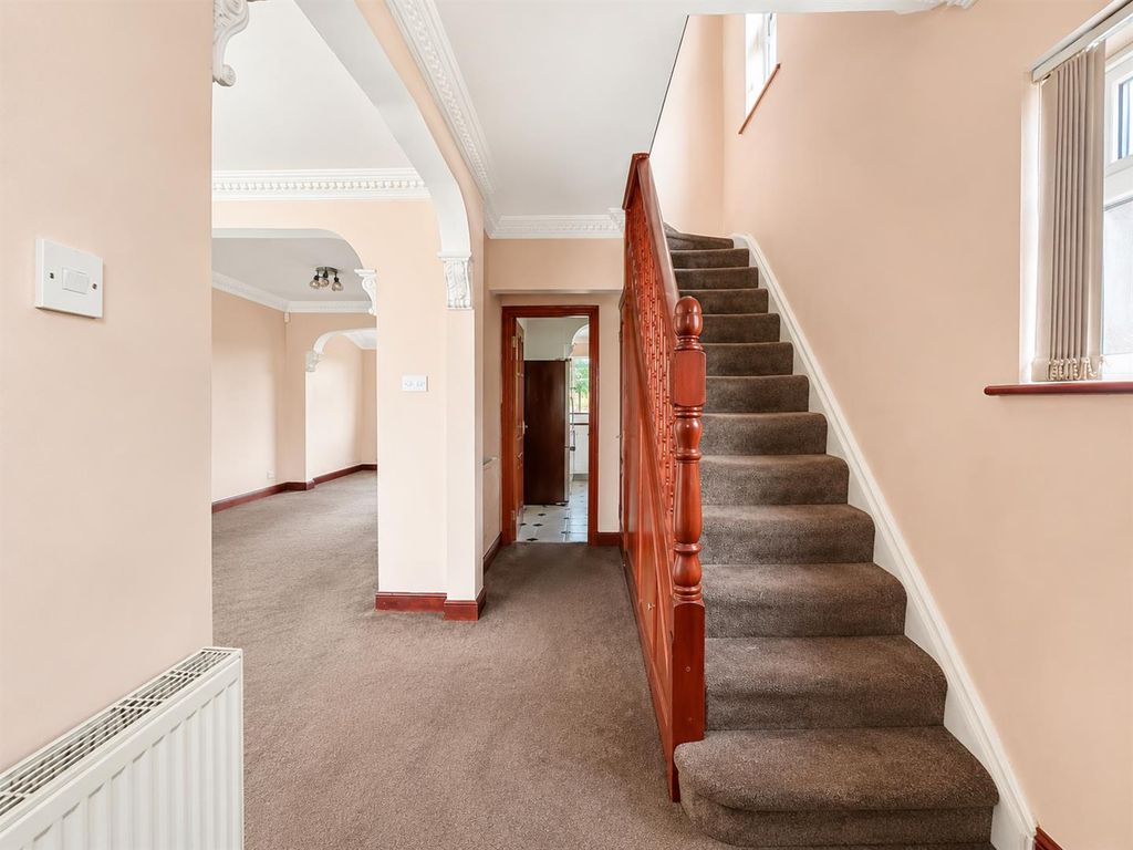 Property photo 2 of 14 3A5Eede1-6E16-43d5-935d-6c111c5E1A40.Png