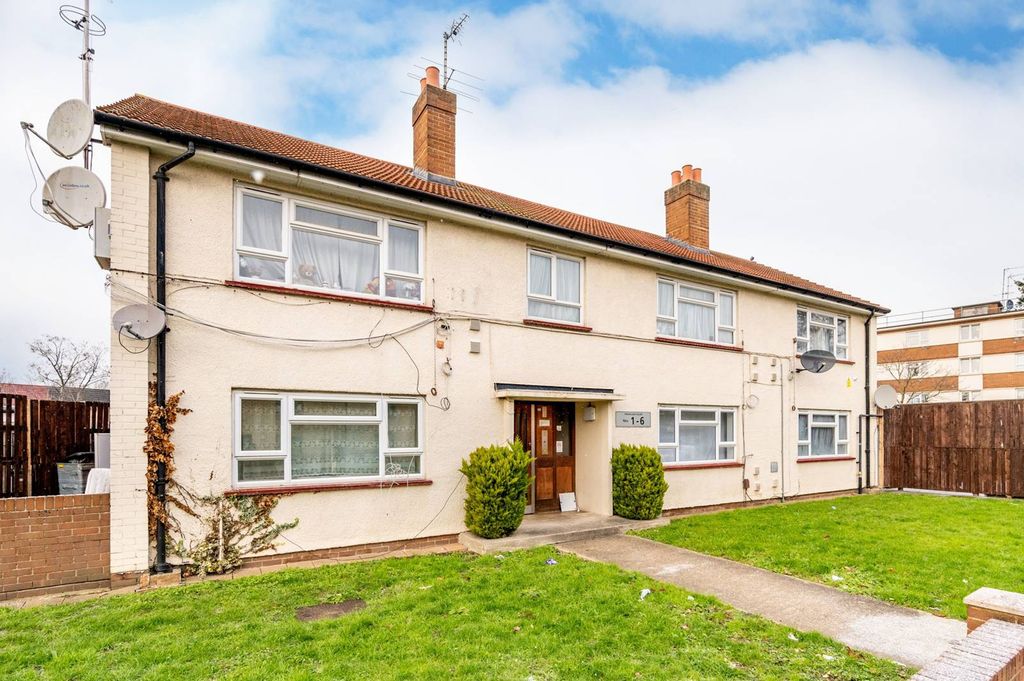 Property photo 1 of 6