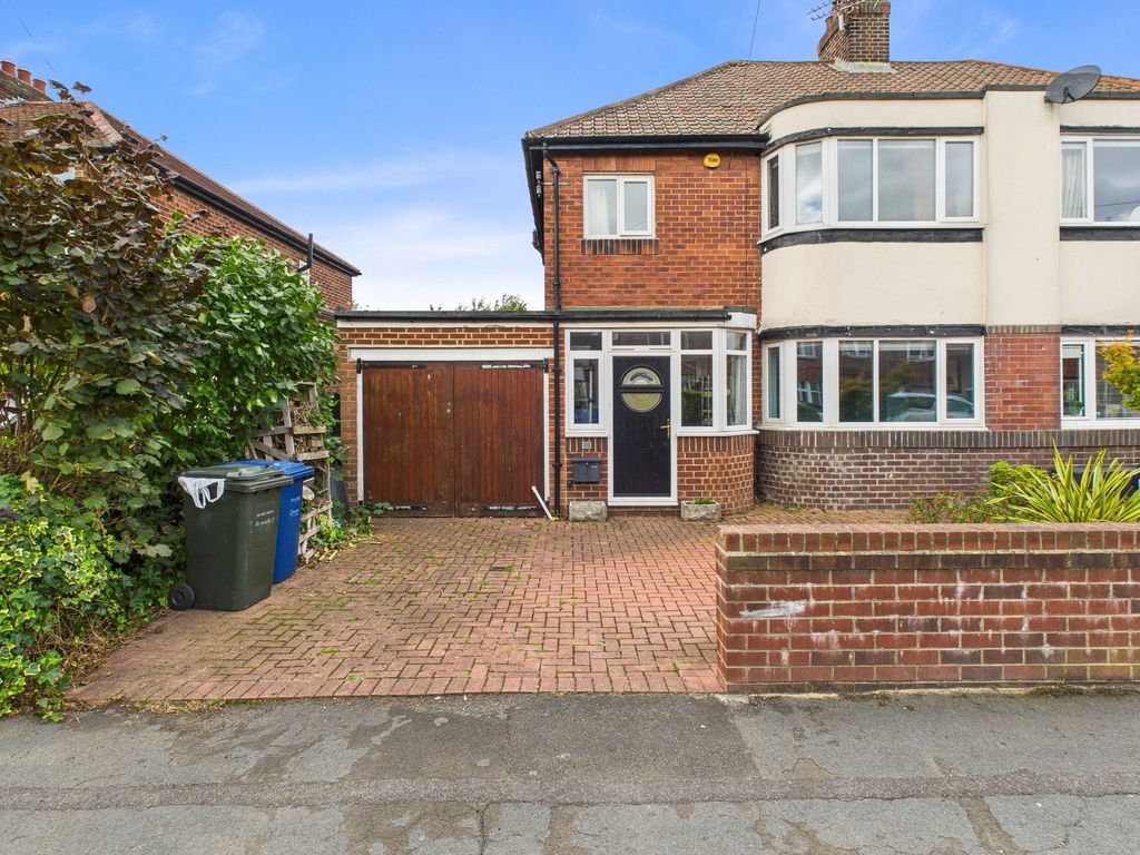Property photo 1 of 15 External