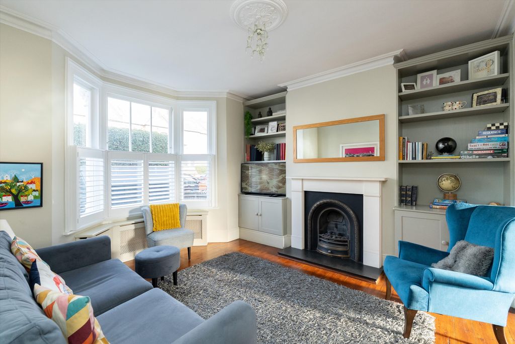 Property photo 2 of 18 Image