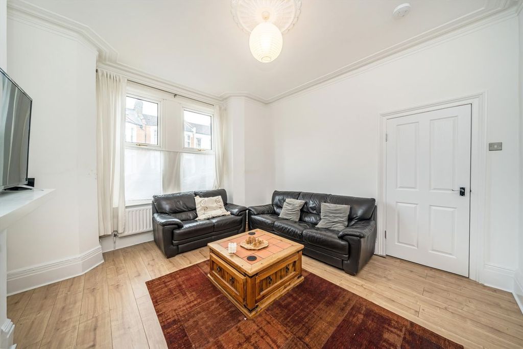 Property photo 2 of 9