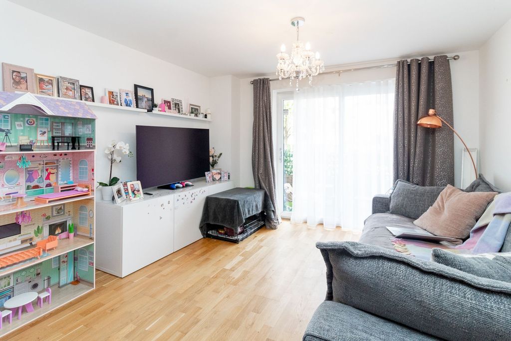 Property photo 1 of 7