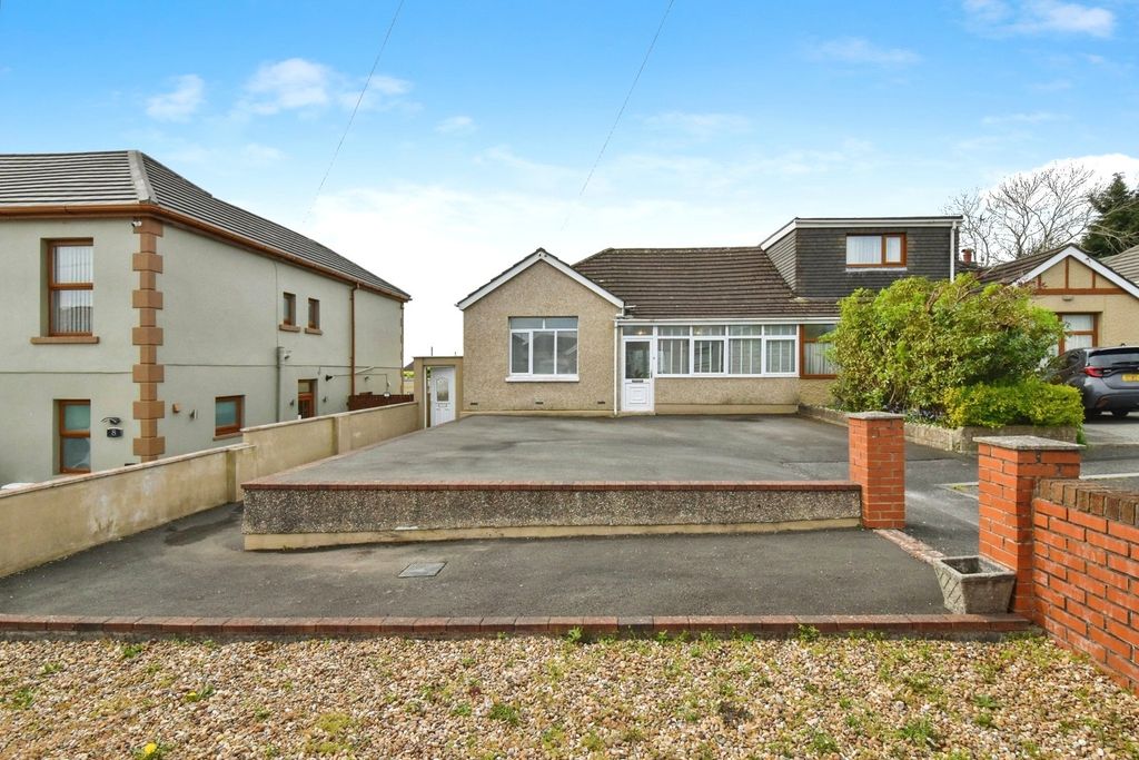 Property photo 1 of 19 Photo