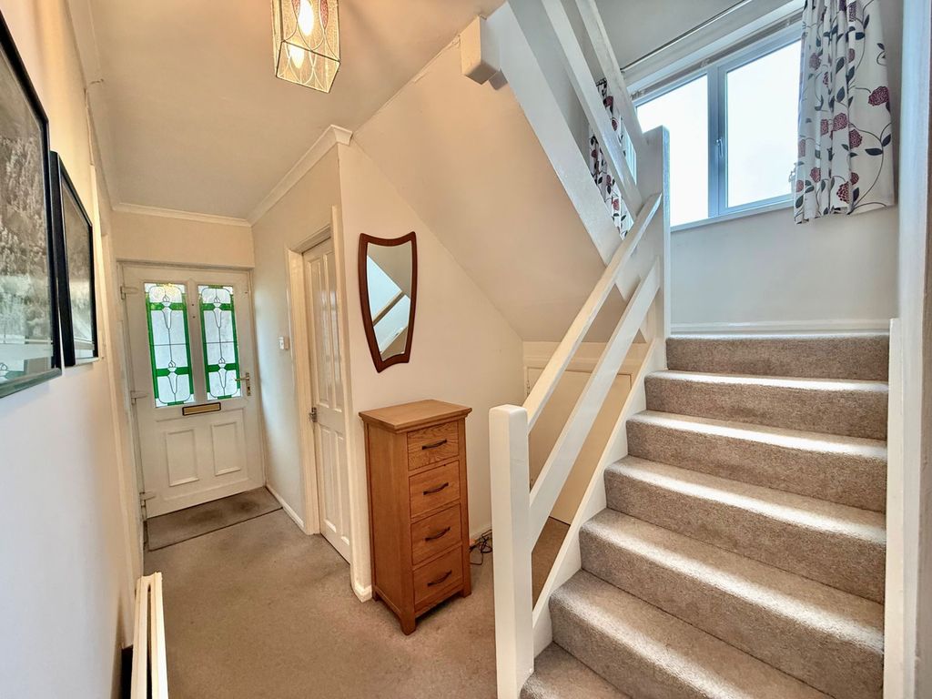 Property photo 3 of 24