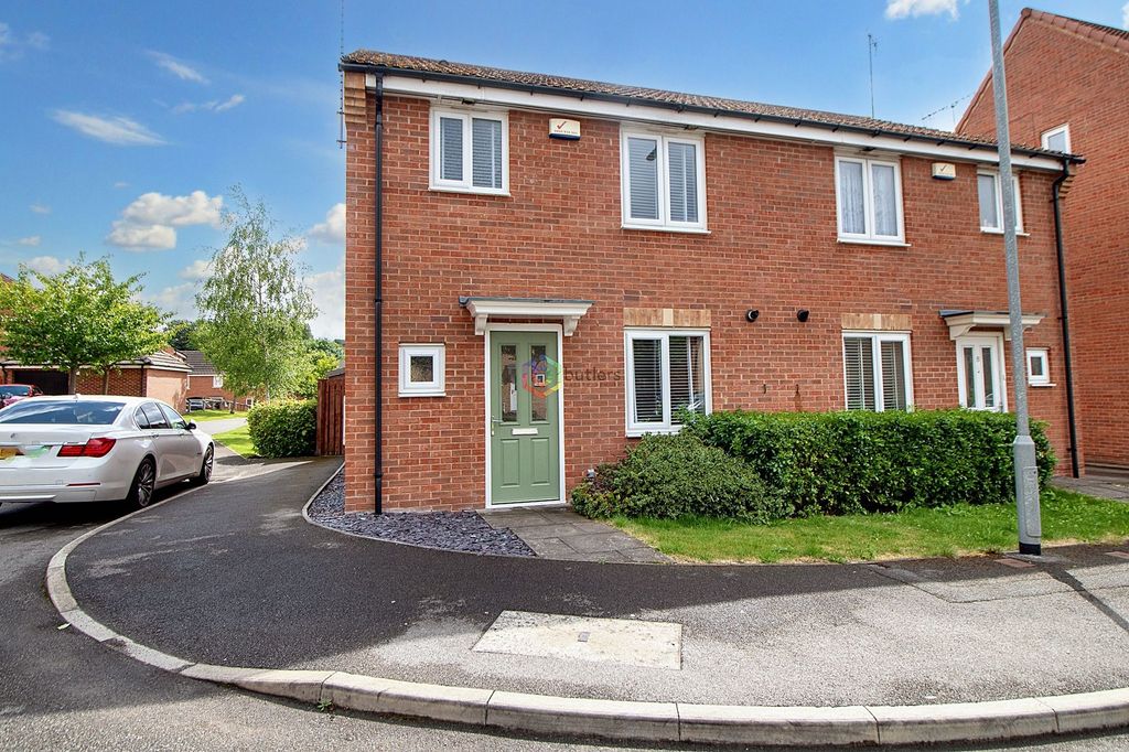 Property photo 1 of 15 Front