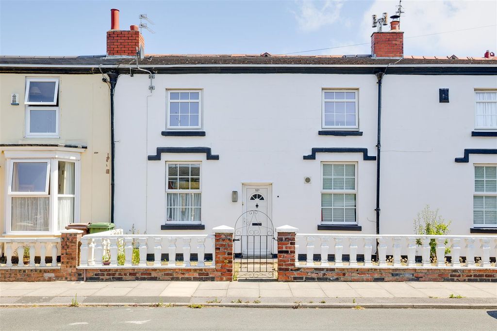 Property photo 1 of 21 12A Brunswick Parade-1.Jpg