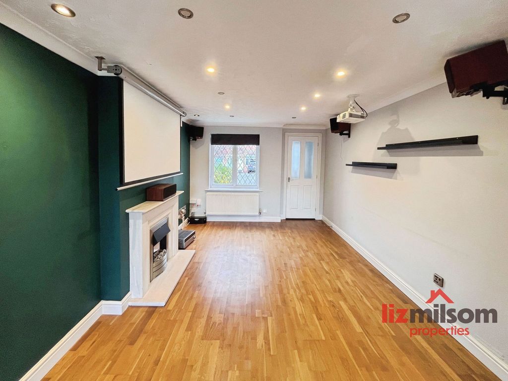 Property photo 3 of 22