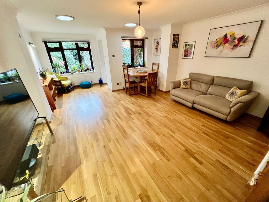 Property photo 3 of 20