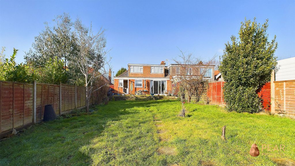 Property photo 2 of 20