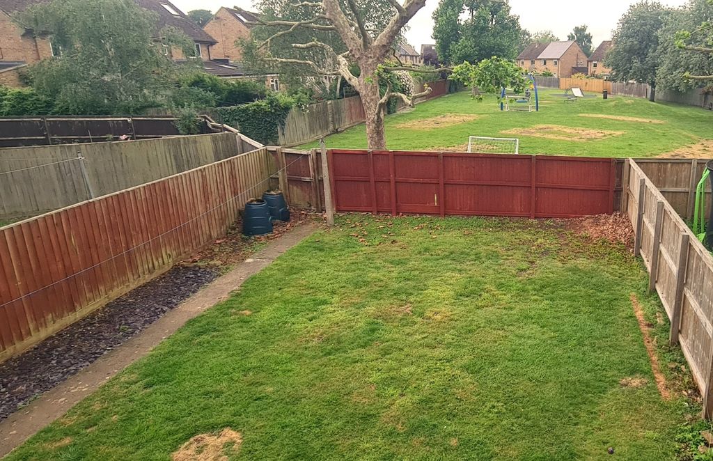 Property photo 1 of 14 Photo 8