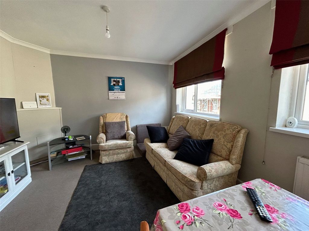 Property photo 3 of 10 Picture No. 04