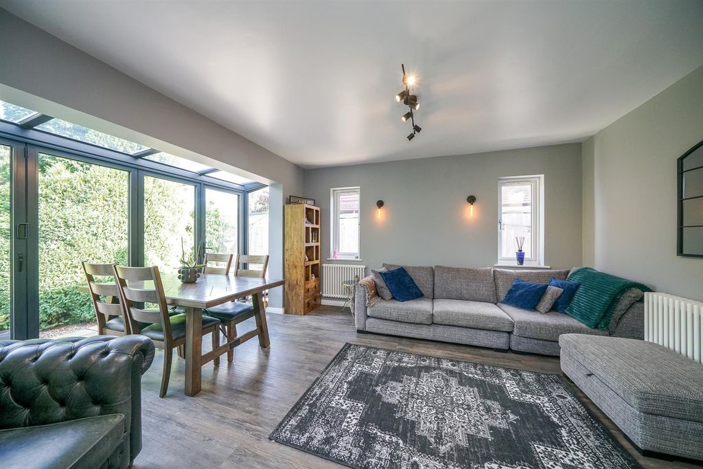 Property photo 2 of 33 Kitchen/Lounge/Dining Room