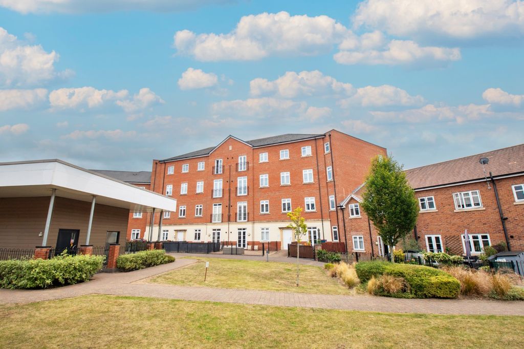 Property photo 3 of 15 Picture No. 17