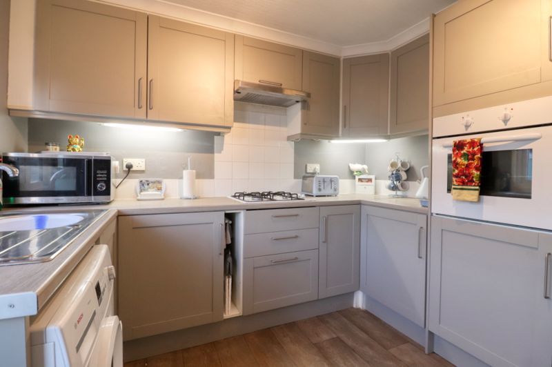 Property photo 2 of 12 Kitchen