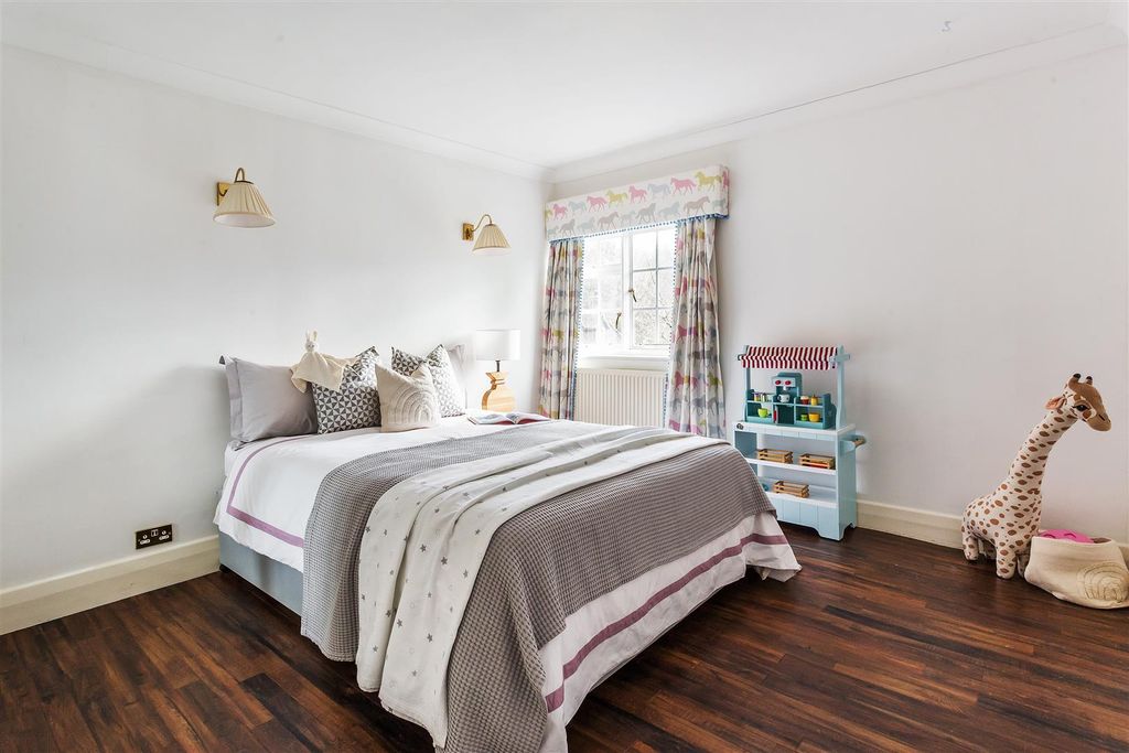 Additional image 19 of 5 bed detached house for saleAndwell Lane, Andwell, Hook, Hampshire RG27