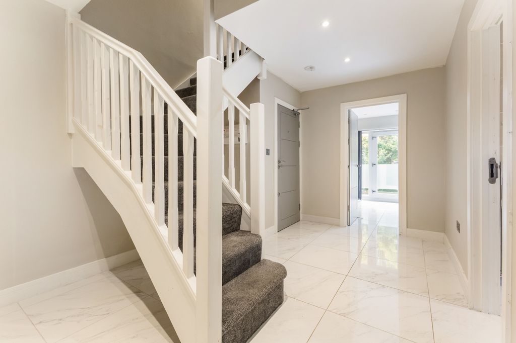 Property photo 3 of 19 99177_Flat 3 Lang...